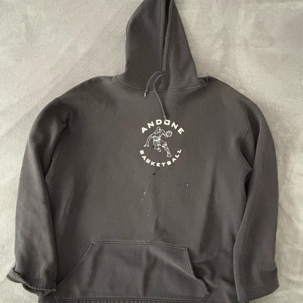 VINTAGE OFFICIAL AND ONE BASKETBALL BLACK HOODIE SIZE XXL